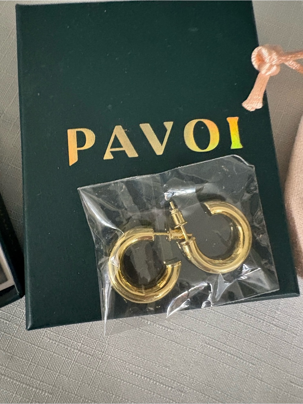 PAVOI 20mm chunky gold hoops. 14k gold plated NIB